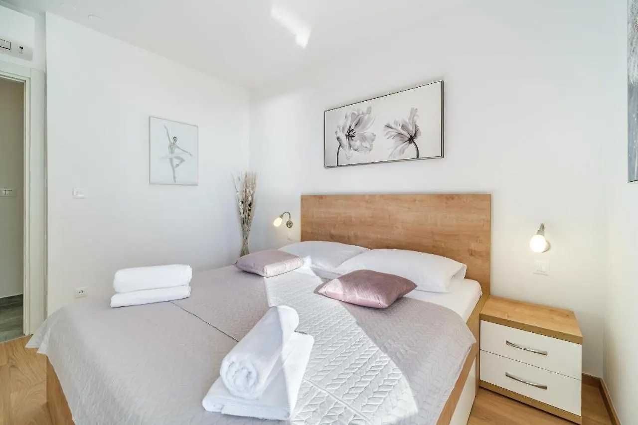 Apartman Golden View 8